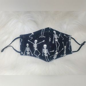 Halloween glow in the dark mask w/ filter pocket